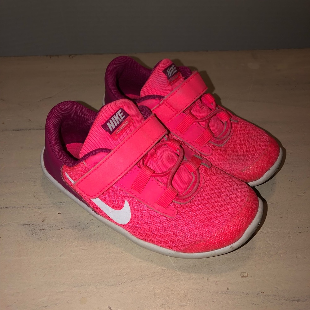 Toddler Nike shoes